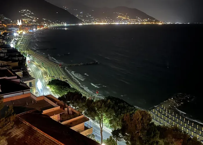 Stupenda Vista Mare A Con Posto Auto Appartement Laigueglia
